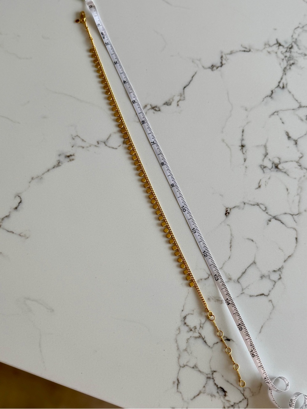 Madewell Gold Chain Necklace with Geometric Accents -
Madewell Gold earrings - Picture 6 of 12